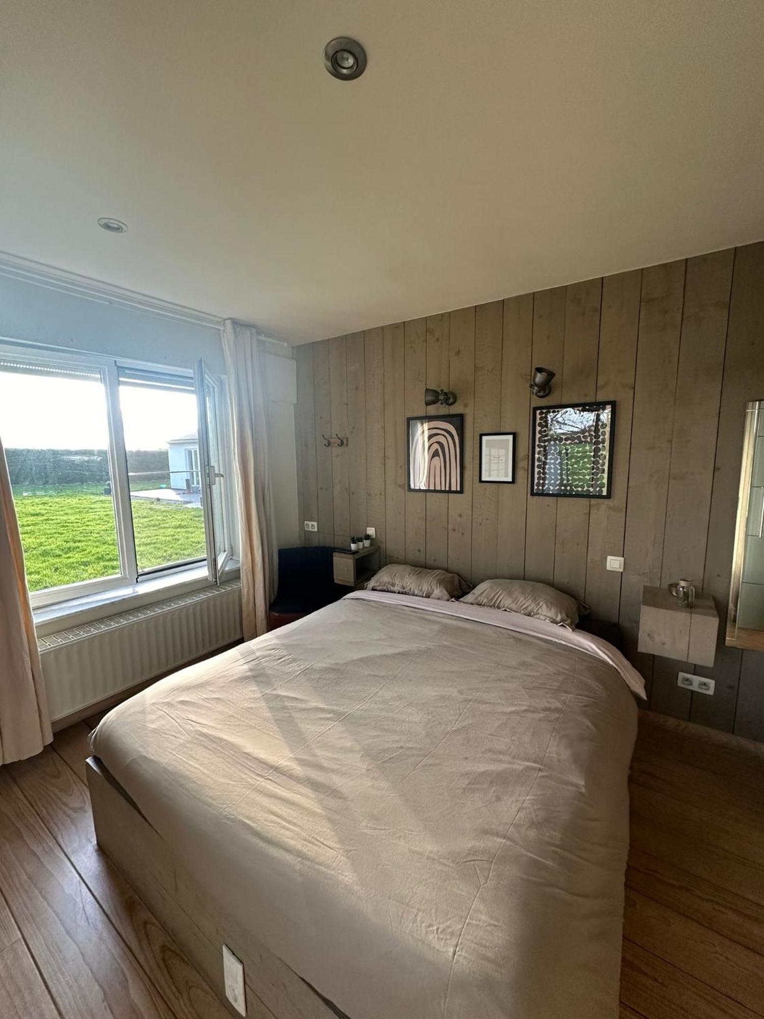Homestay Beautiful At Countryside Brussels *